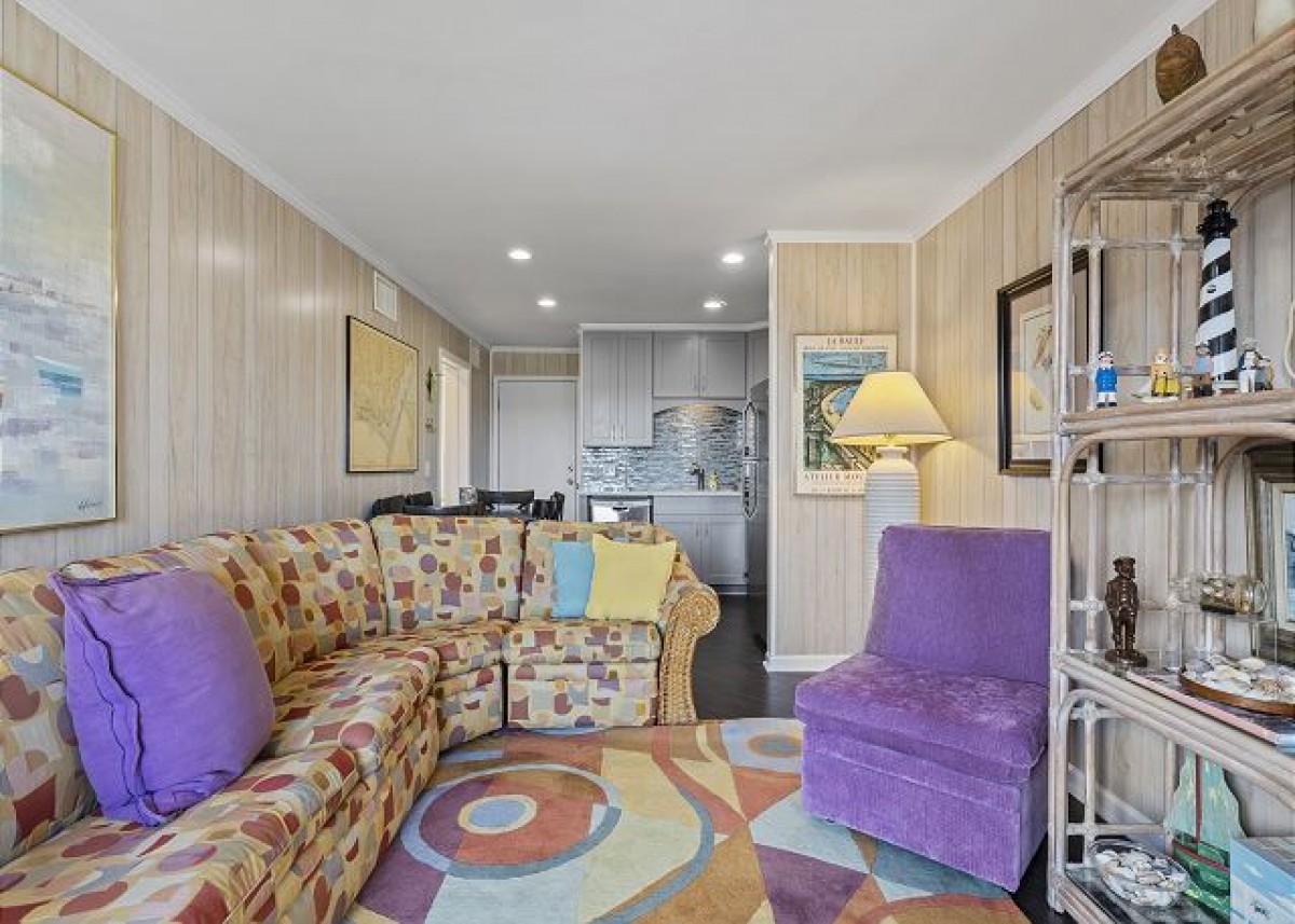 Cannon & Gruber, REALTORS-Southwinds J-11-1
