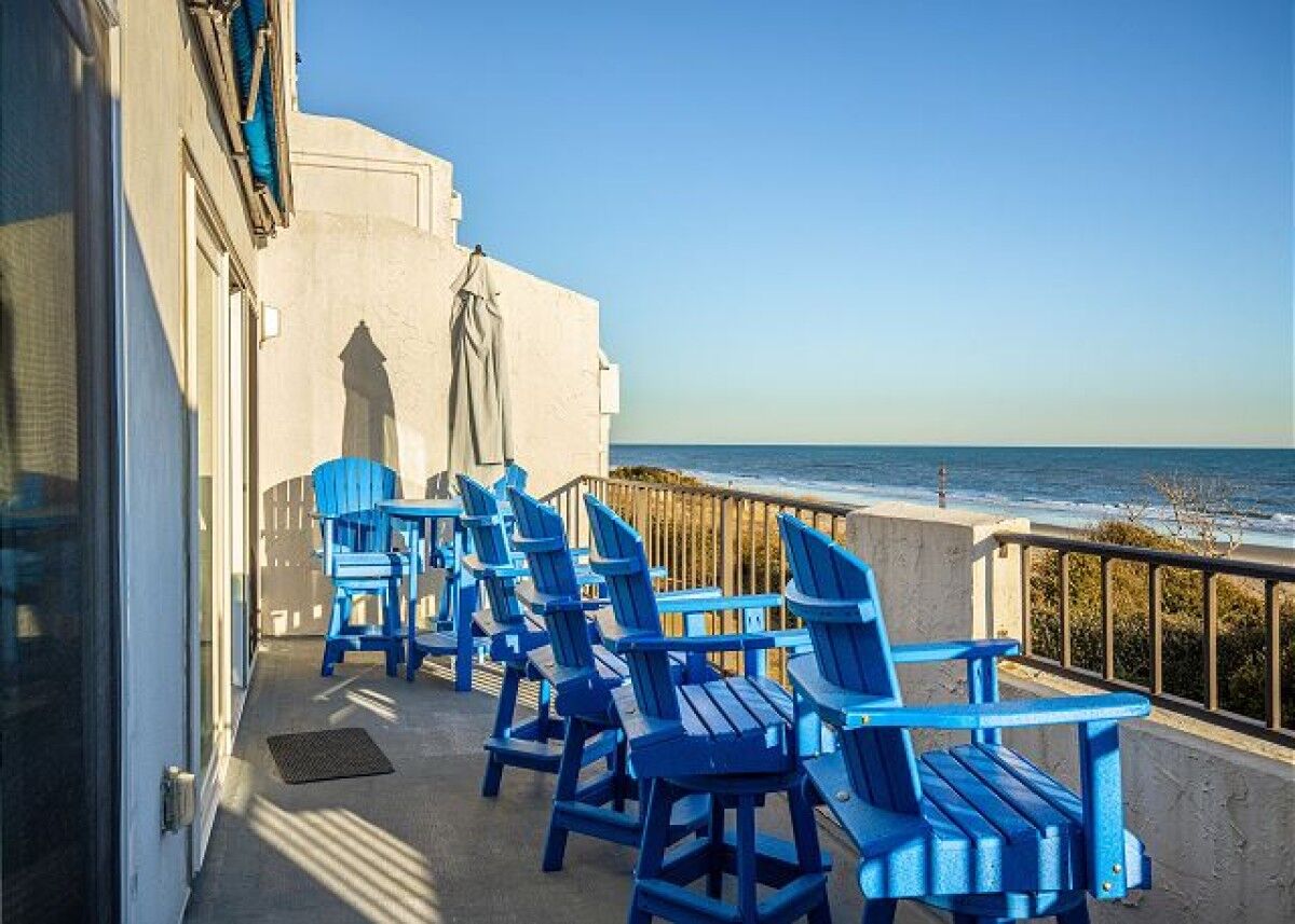 exterior of bogue shore club